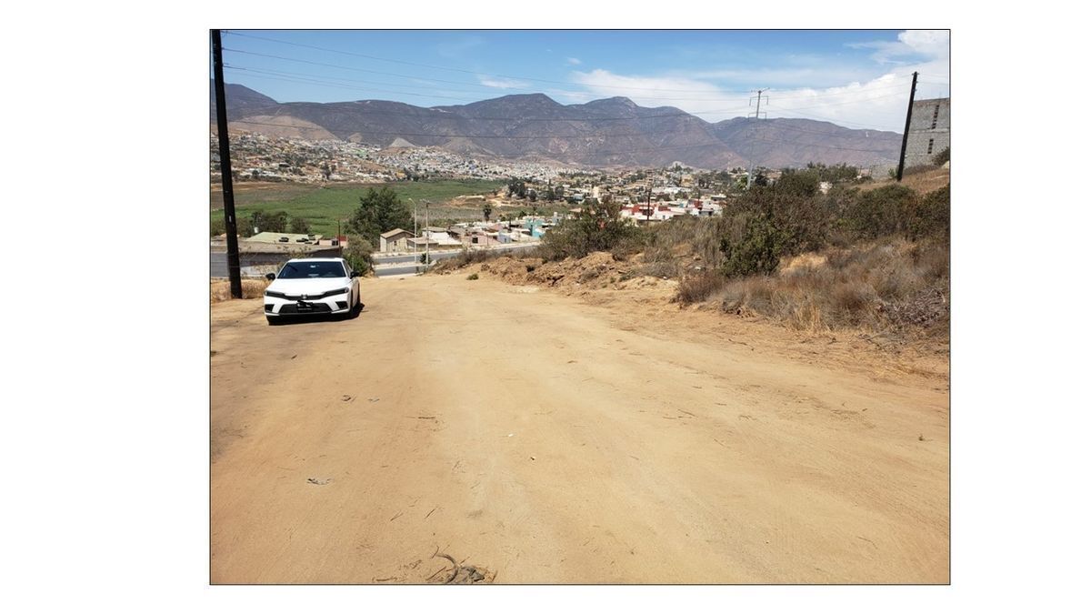 7 de 8: Calle con linda con calle pavimentada