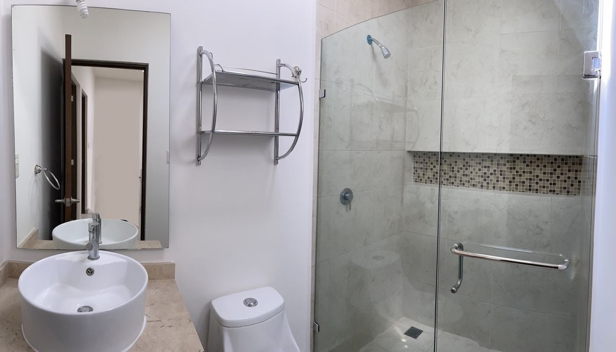 20 de 24: BAÑO REC SECUNDARIA