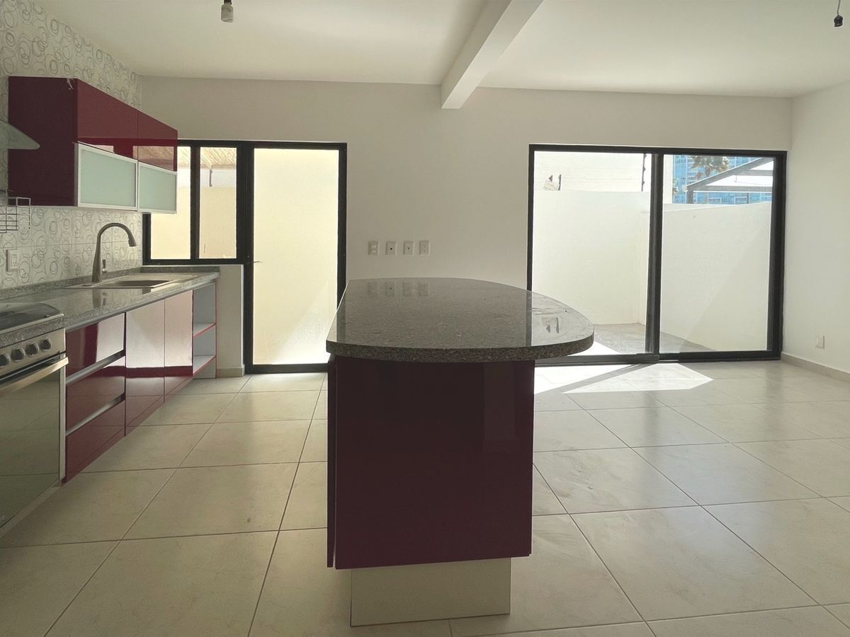 7 de 24: COCINA - COMEDOR