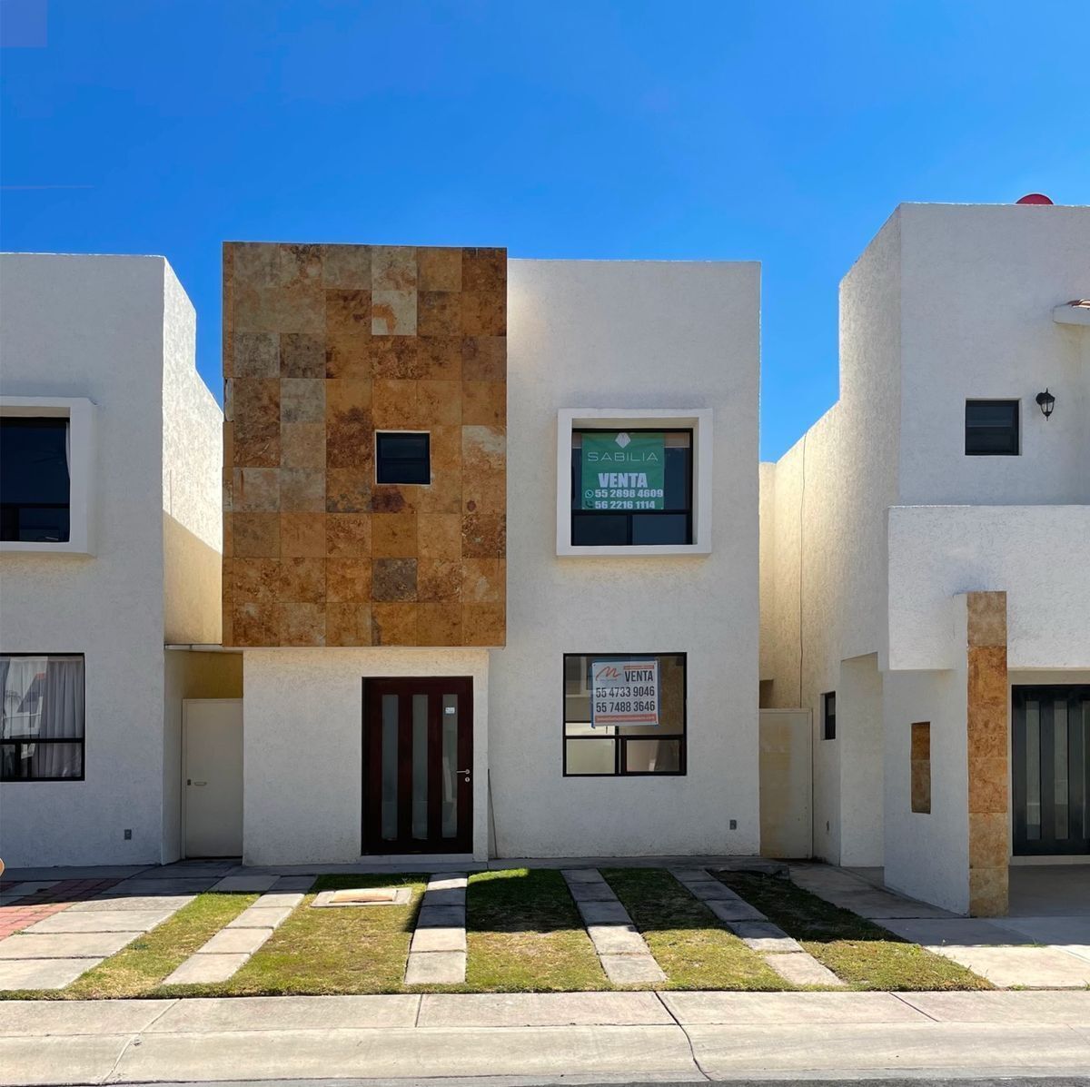 1 de 27: FACHADA 