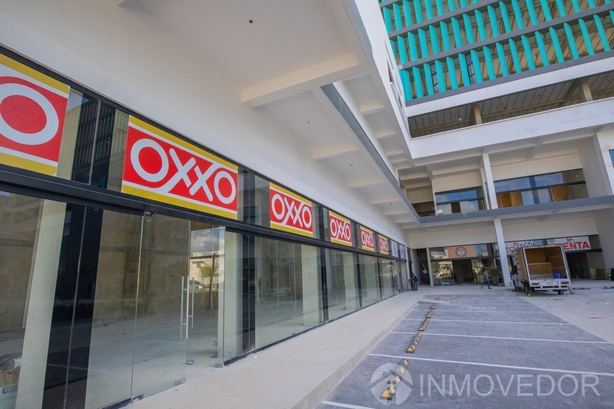 2 de 20: Master Plaza Av. 135