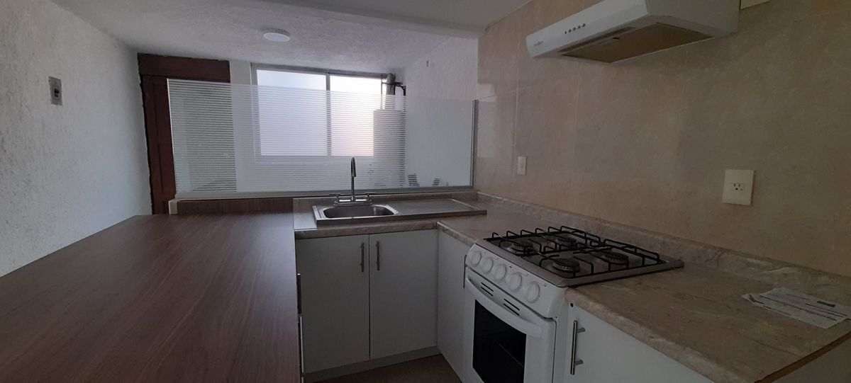 3 of 17: Cocina