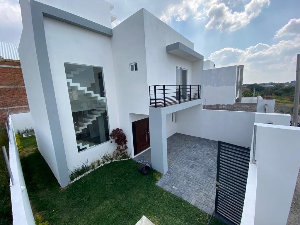 CASA SOLA EN VENTA CON ALBERCA 3 RECAMARAS 200 MTRS DE TER