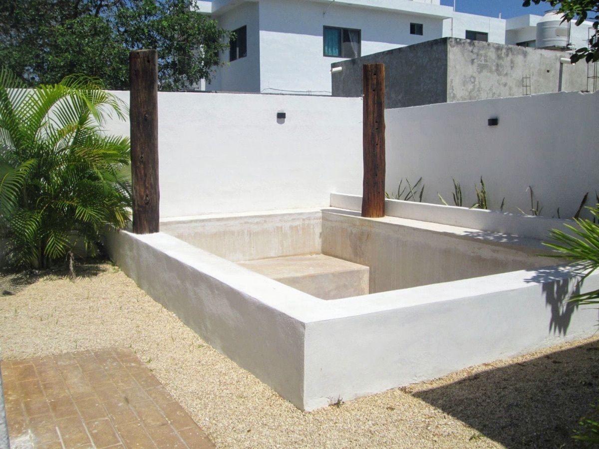 11 of 14: alberca acabado chukum c. iluminación pozo desagüe y llenado