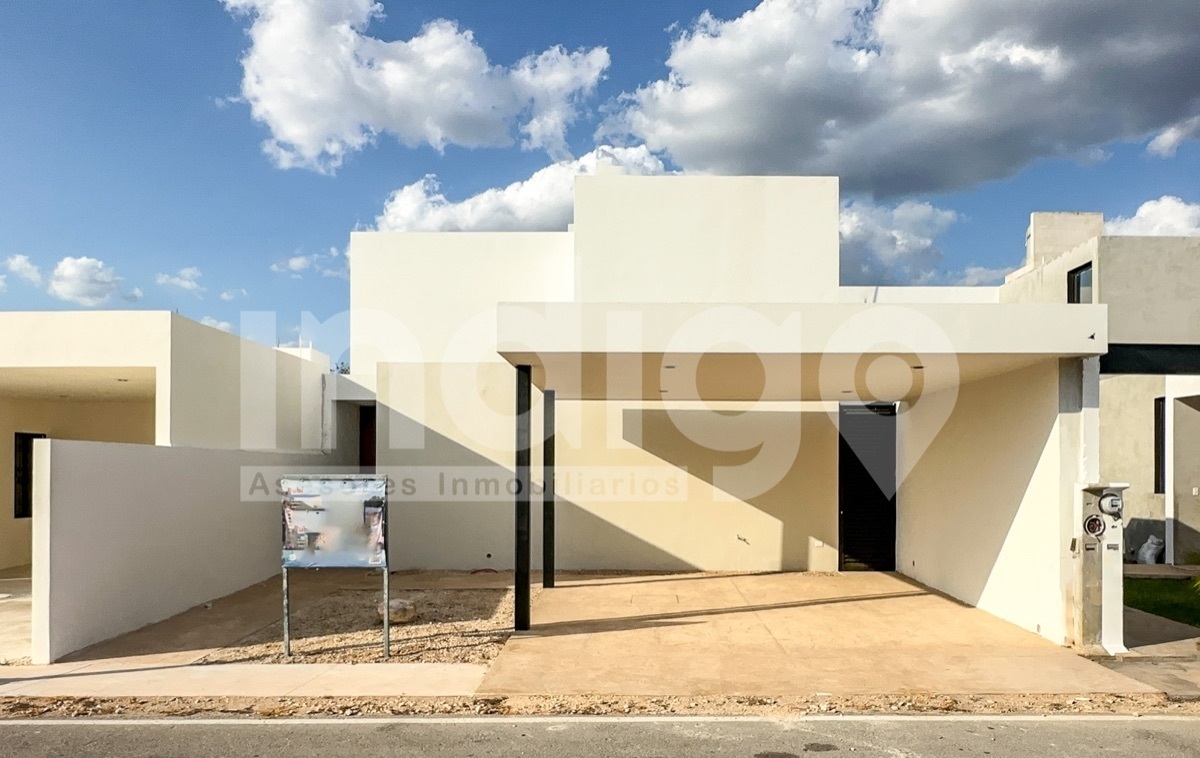 2 de 43: Fachada Frontal