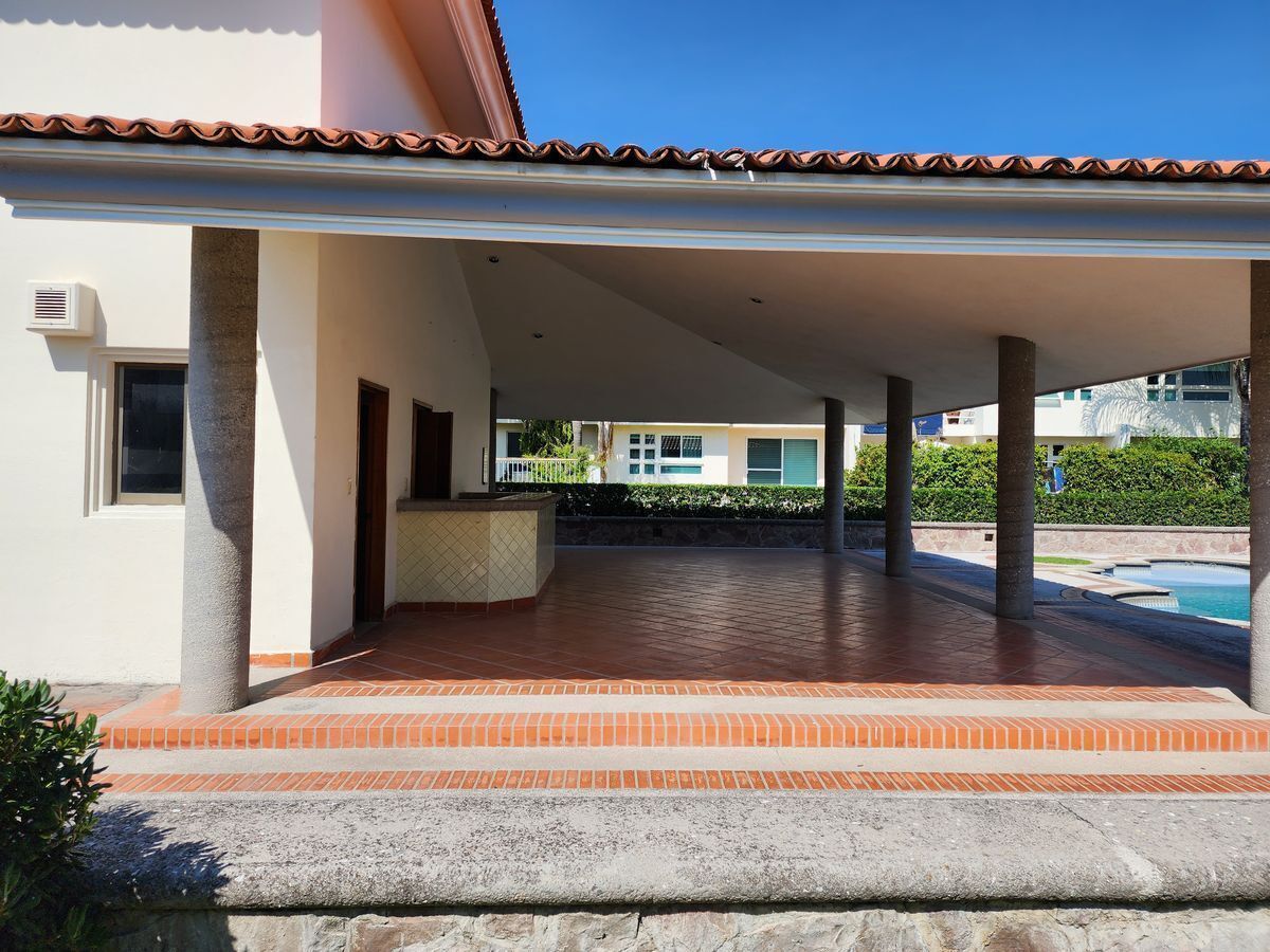 40 de 41: Terraza cubierta para eventos