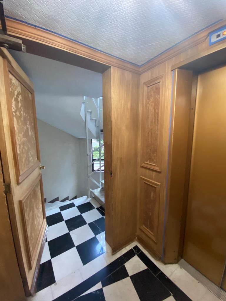 3 of 18: Acceso departamento