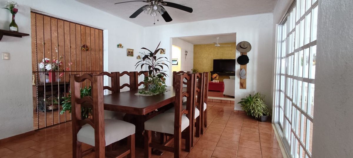 11 de 39: Comedor