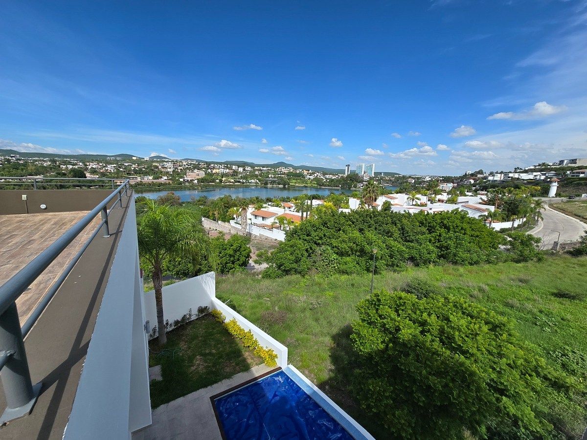 House in Gated Community in Cumbres del Lago, Querétaro, photo 22 of 25