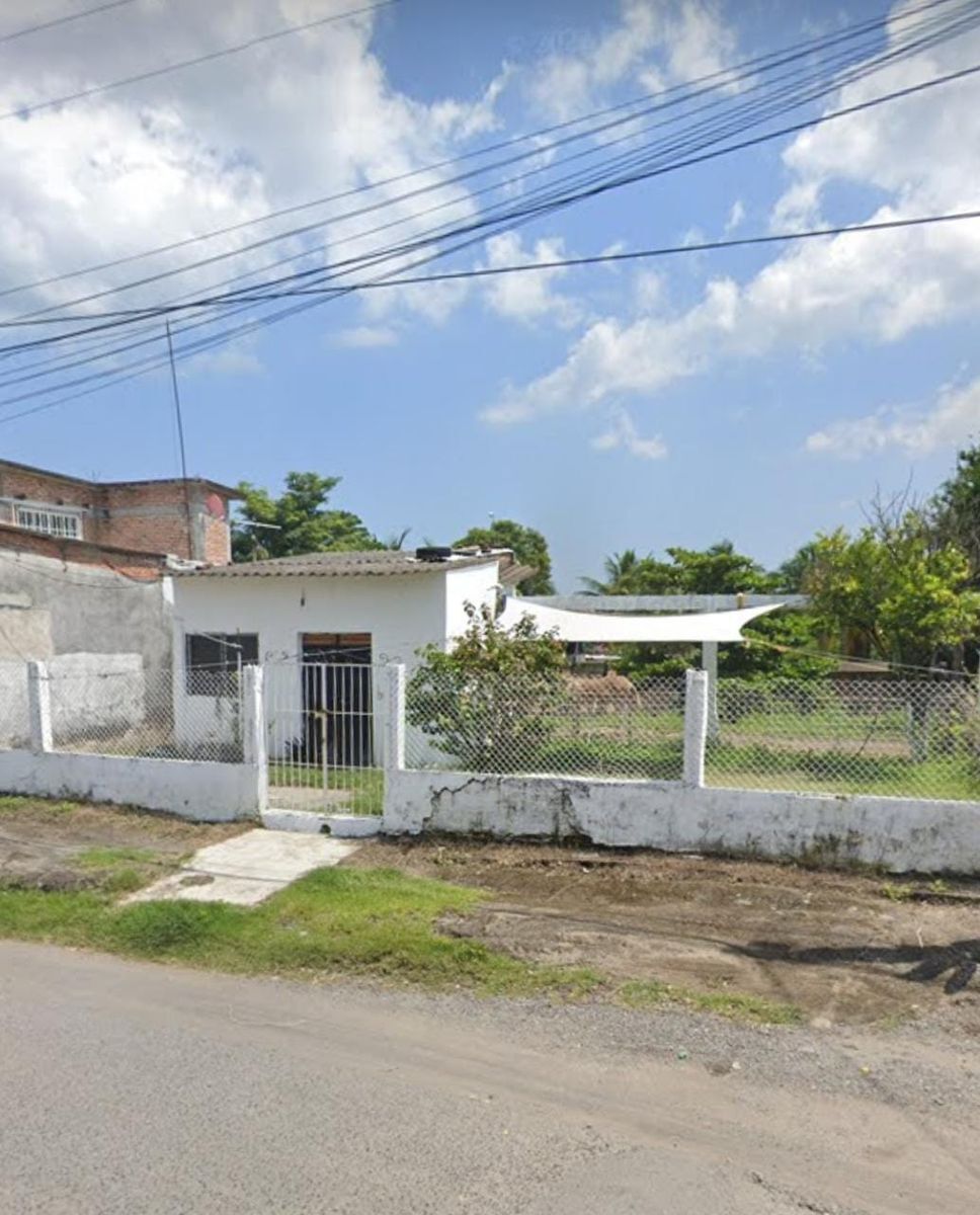 TERRENO EN VENTA A ORILLA DE CARRETERA VERACRUZ XALAPA EasyBroker
