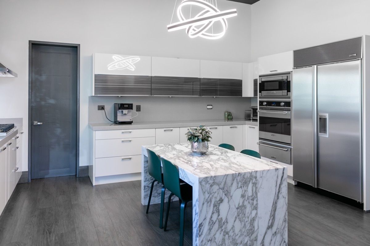 9 de 12: Cocina equipada