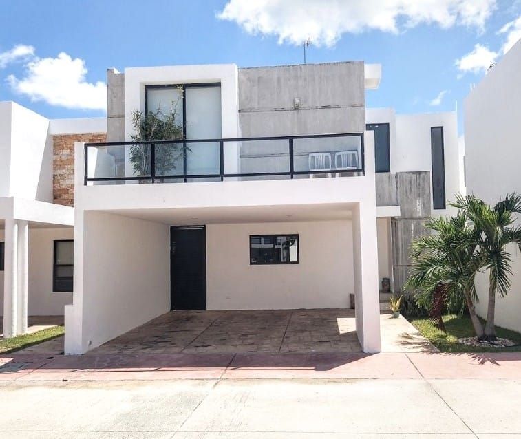 Hermosa casa en privada Temozón Norte en Renta, foto 1 de 18