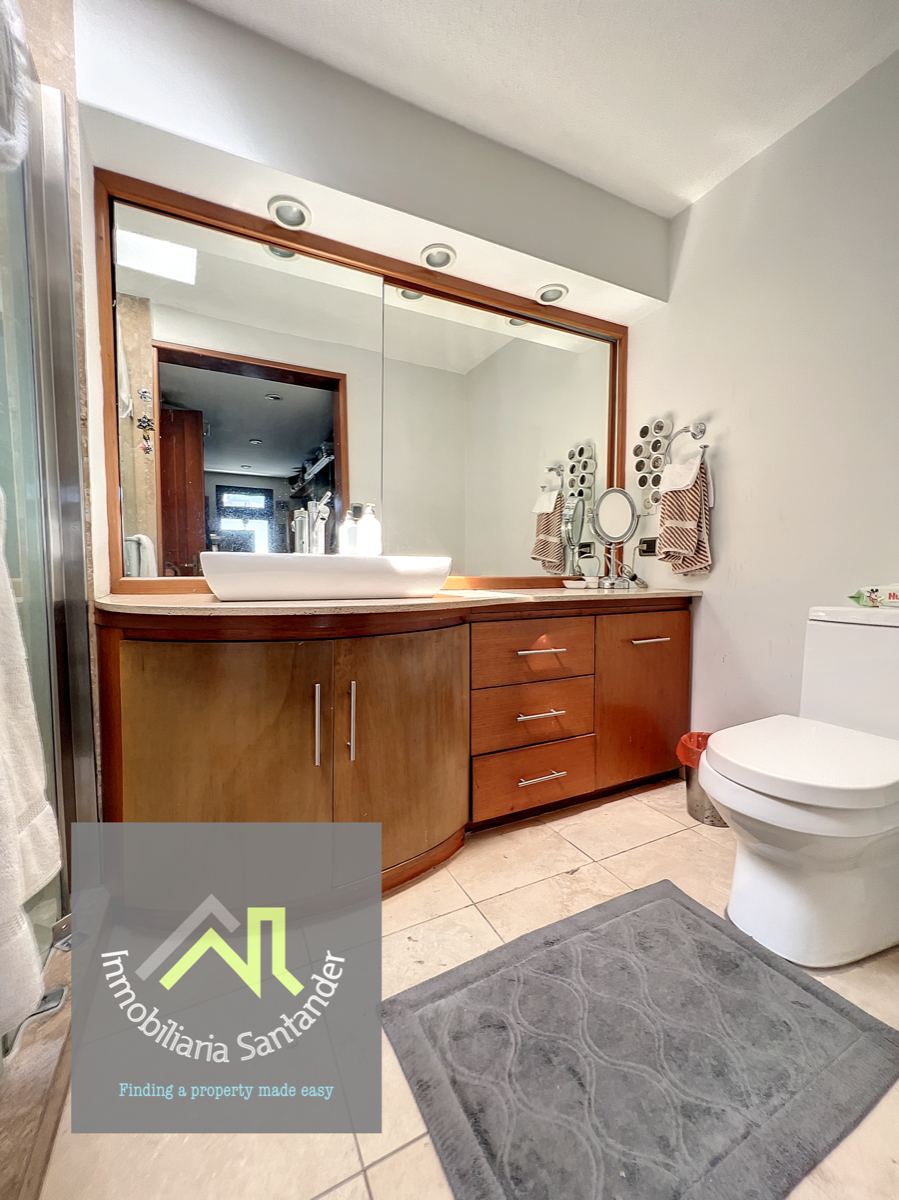 28 de 33: BAÑOS MASTER