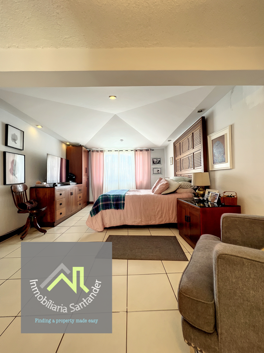 26 de 33: MASTER ROOM 