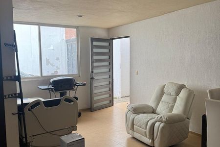 Hermosa casa de una sola planta en exclusiva privada