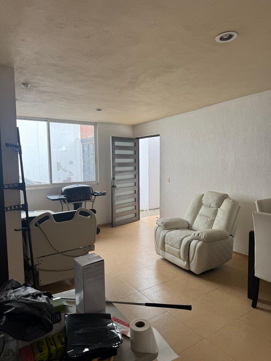 Hermosa casa de una sola planta en exclusiva privada, foto 1 de 31
