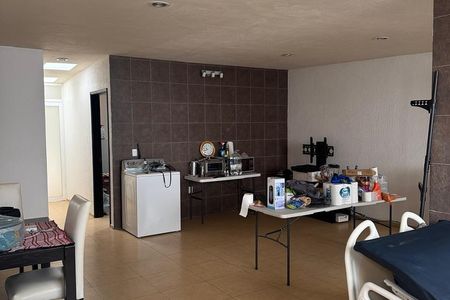 Hermosa casa de una sola planta en exclusiva privada