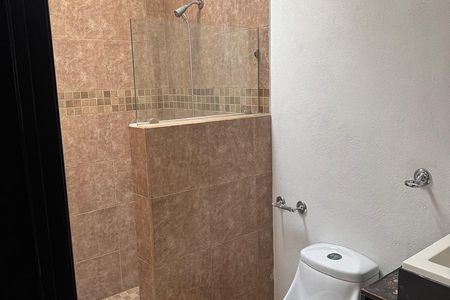 Hermosa casa de una sola planta en exclusiva privada