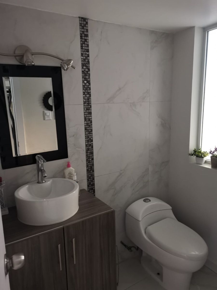 30 de 30: Baño completo