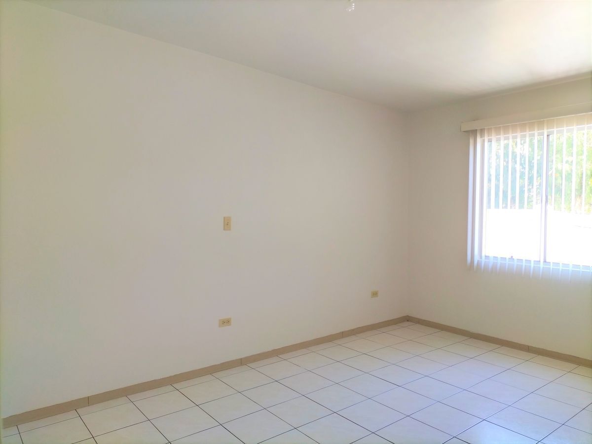 7 de 11: Una recamara.