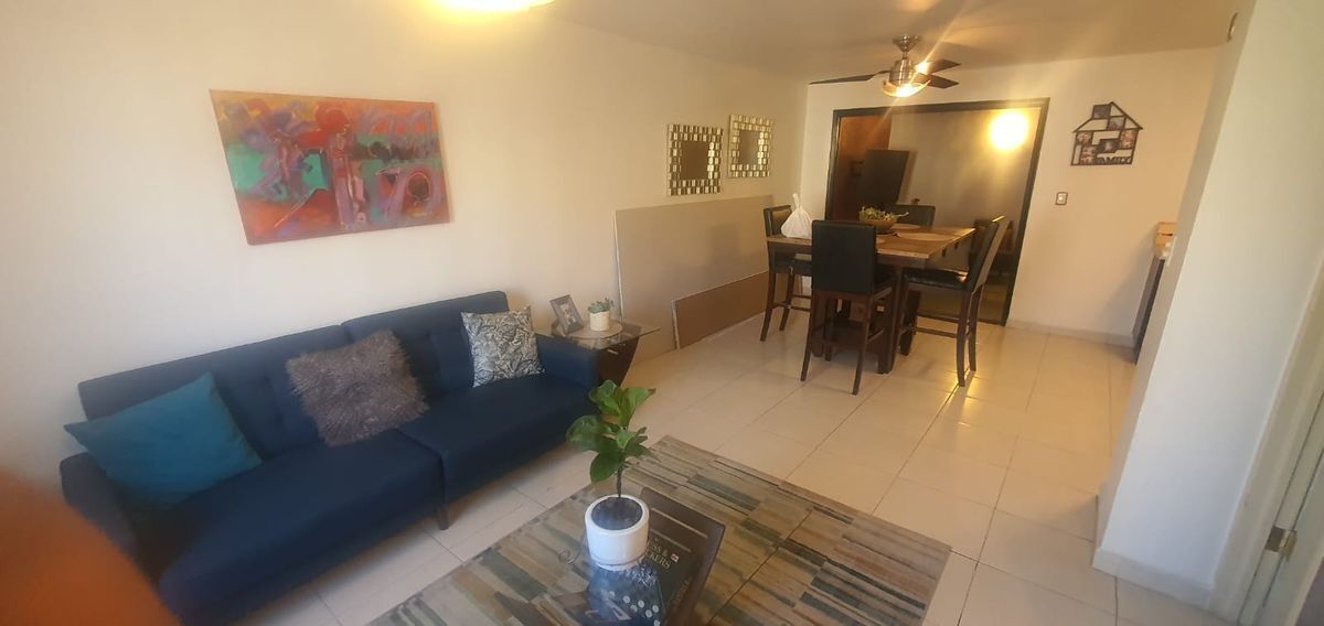 House in Urbi Quinta del Cedro, Tijuana, photo 4 of 12