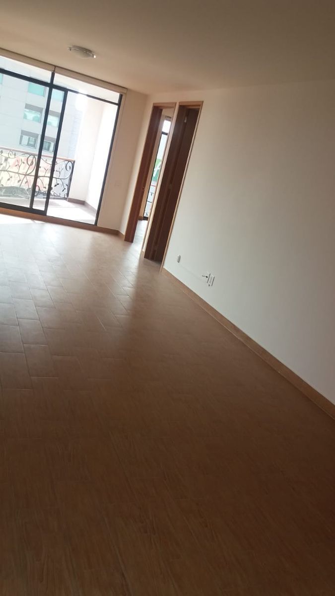 Sala y entrada a recamara., foto 13 de 31