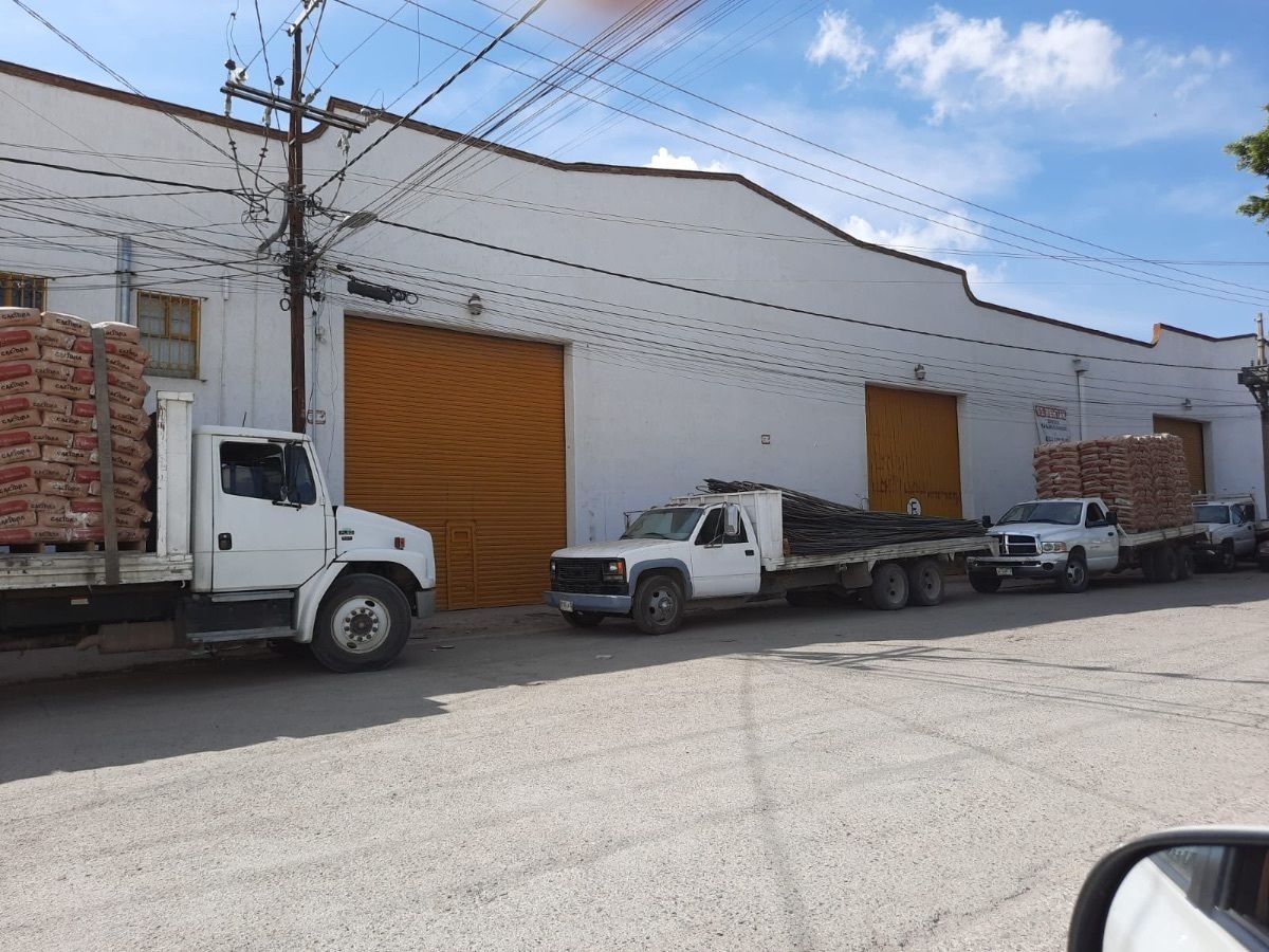 Se Renta Bodega en Abastos