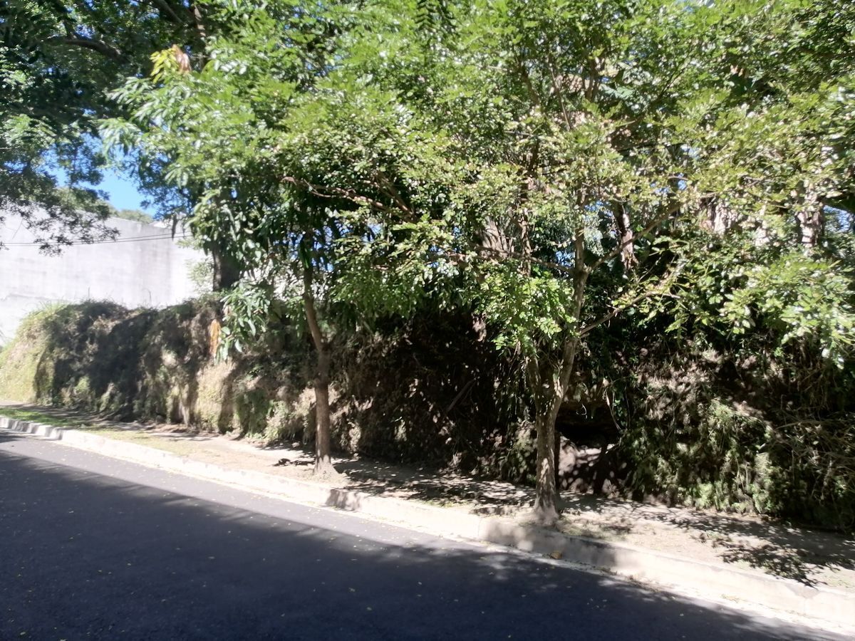 2 de 8: Terrenos en venta Antiguo Cuscatlan Bosques de Santa Elena