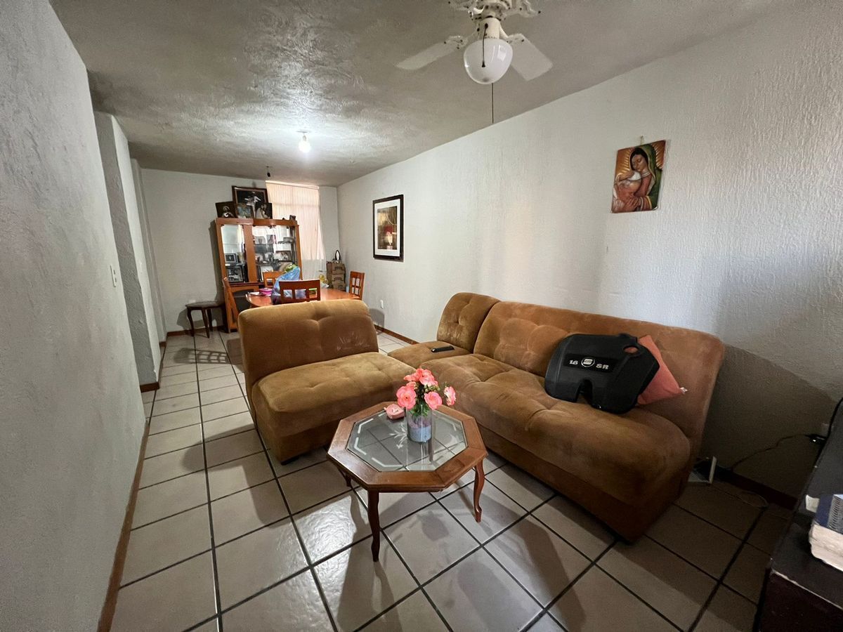 Casa en Lomas de San Gonzalo, Zapopan, foto 2 de 19
