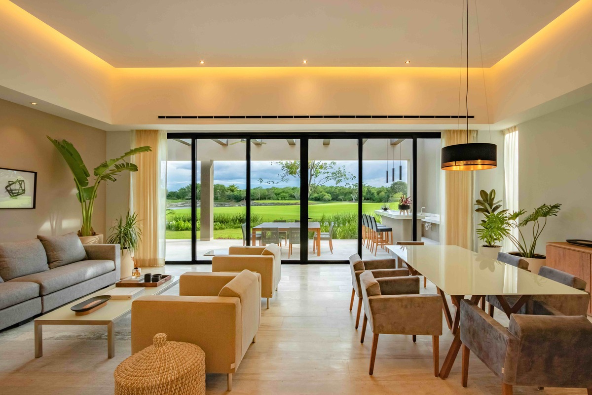 3 de 15: Sala, Comedor