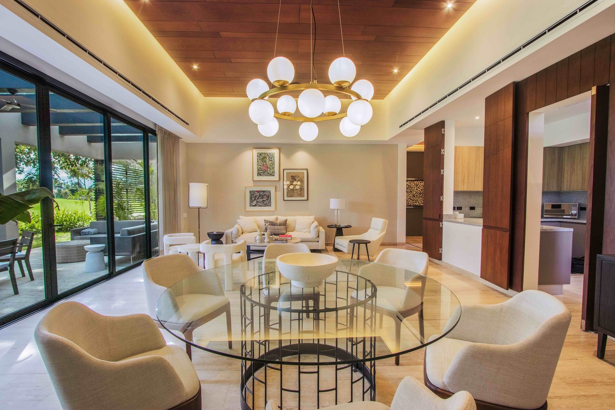 4 of 15: Sala, Comedor