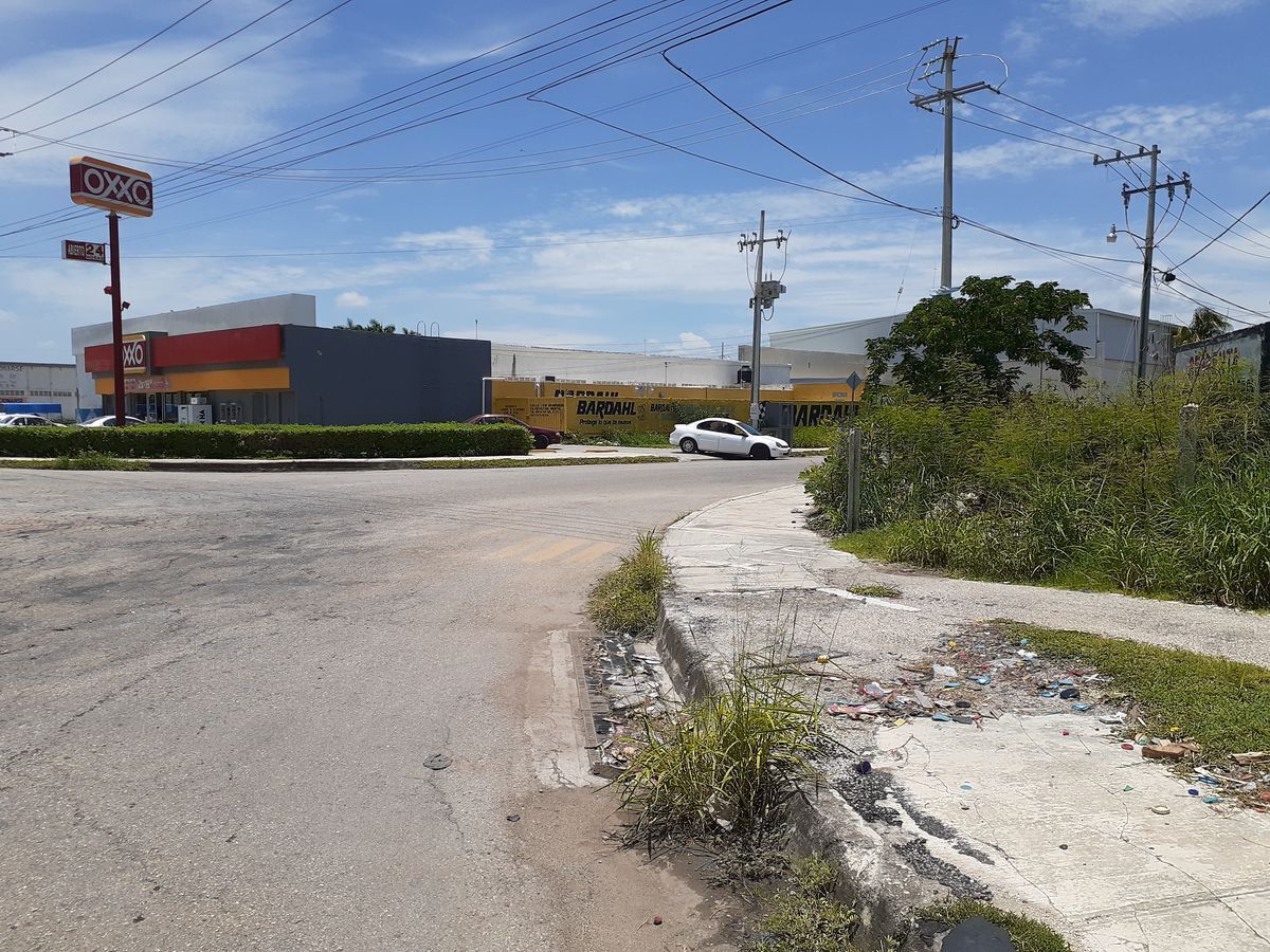 5 de 10: Terreno comercial en Mérida zona comercial 