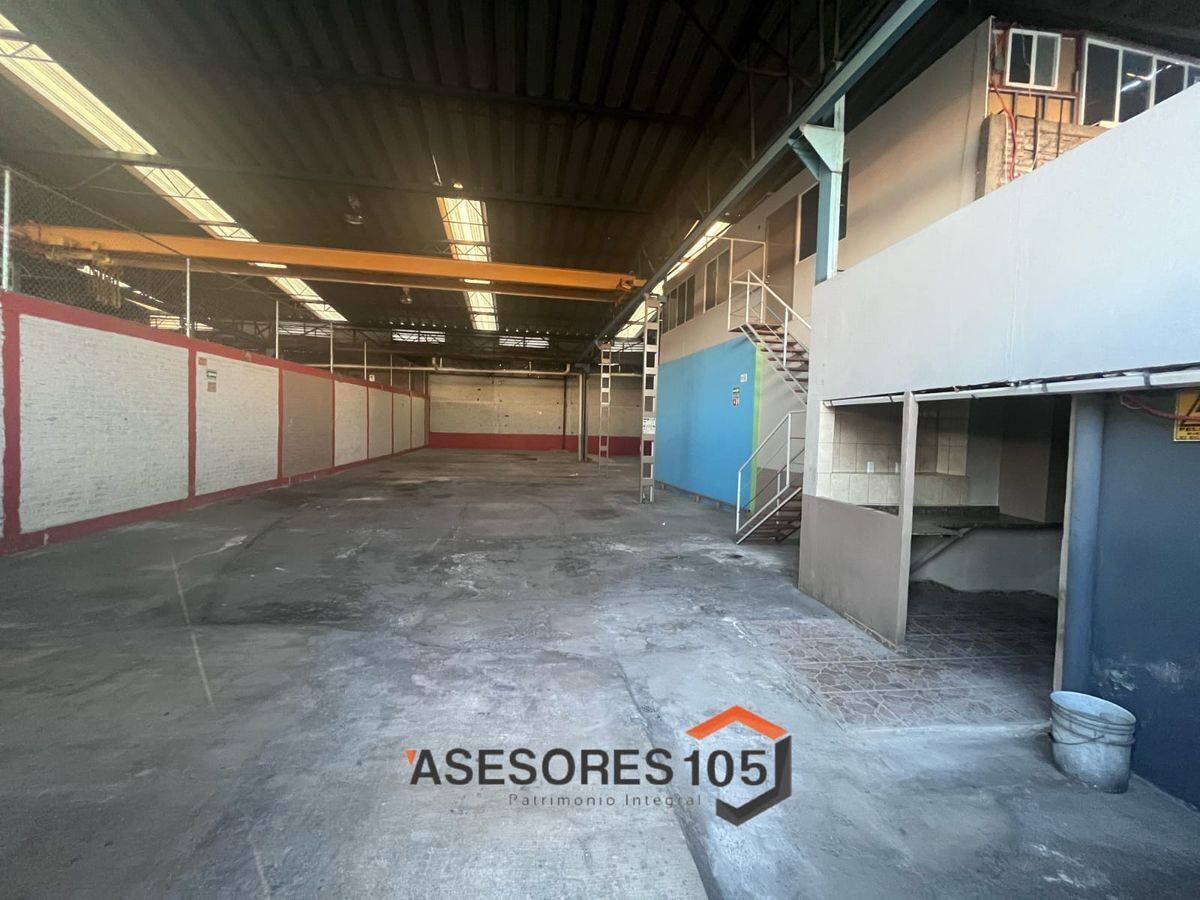 Galpão comercial em Quinta Velarde, Guadalajara, foto 3 de 14