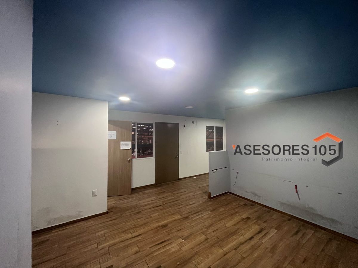 Galpão comercial em Quinta Velarde, Guadalajara, foto 12 de 14