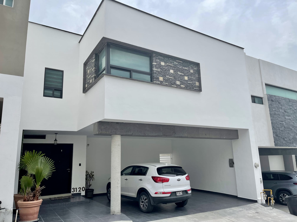 CASA EN VENTA IDEAL PARA INVERSIONISTA EN COLINAS DEL VALLE MONTERREY NUEVO  LEON