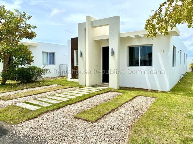 Villa en Alquiler en Punta Cana, 2 Habitaciones, Amueblado