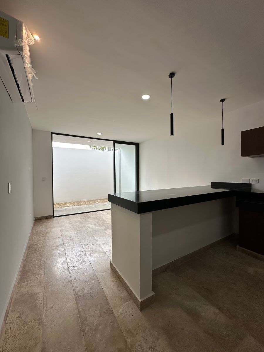 2 de 9: Sala, Cocina