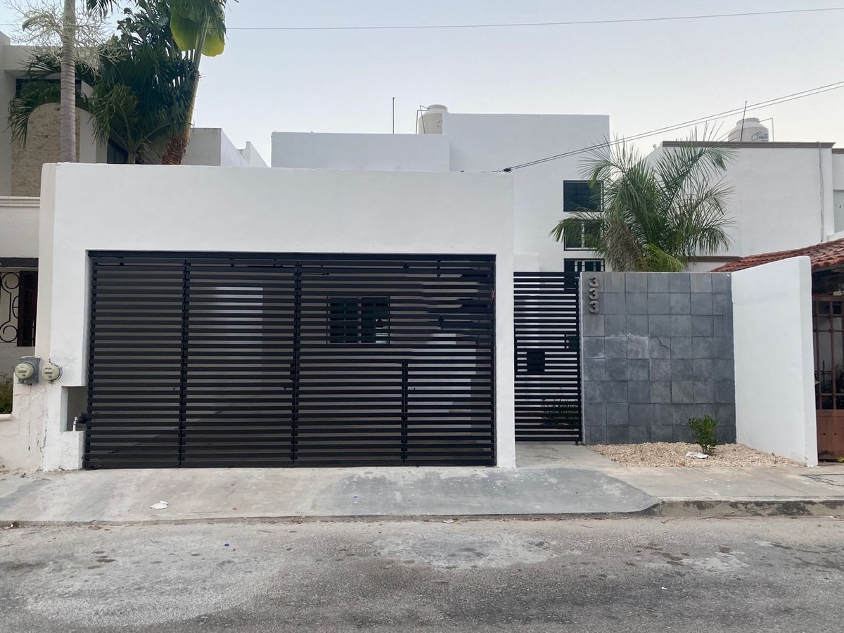 Spacious and remodeled house, close to Plaza Altabrisa., photo 1 of 14