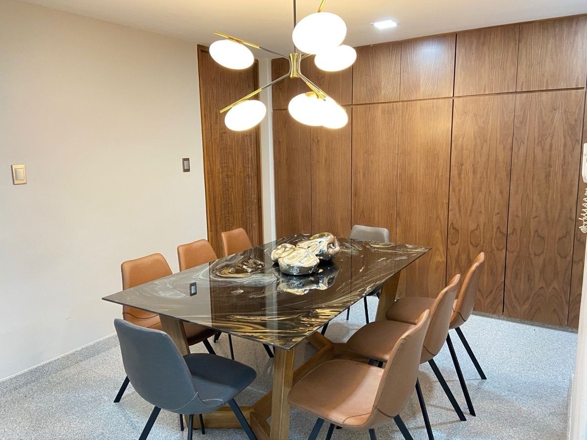 4 de 23: Antecomedor 