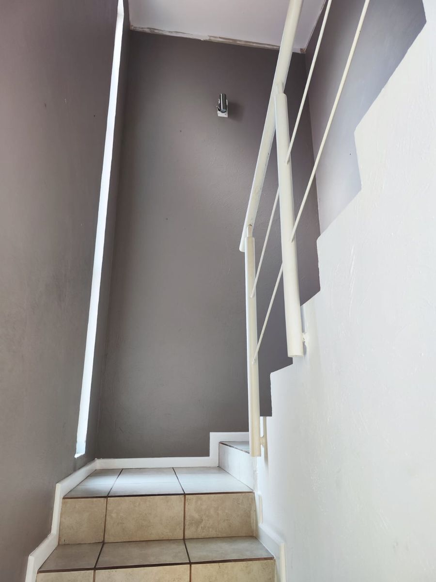 12 de 17: Escaleras