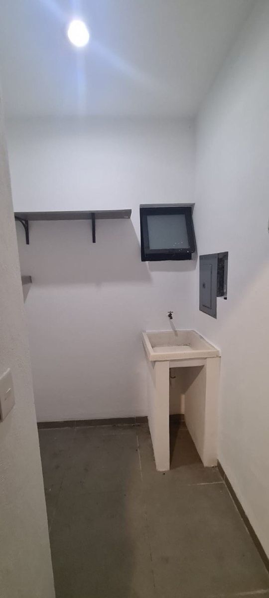 21 de 23