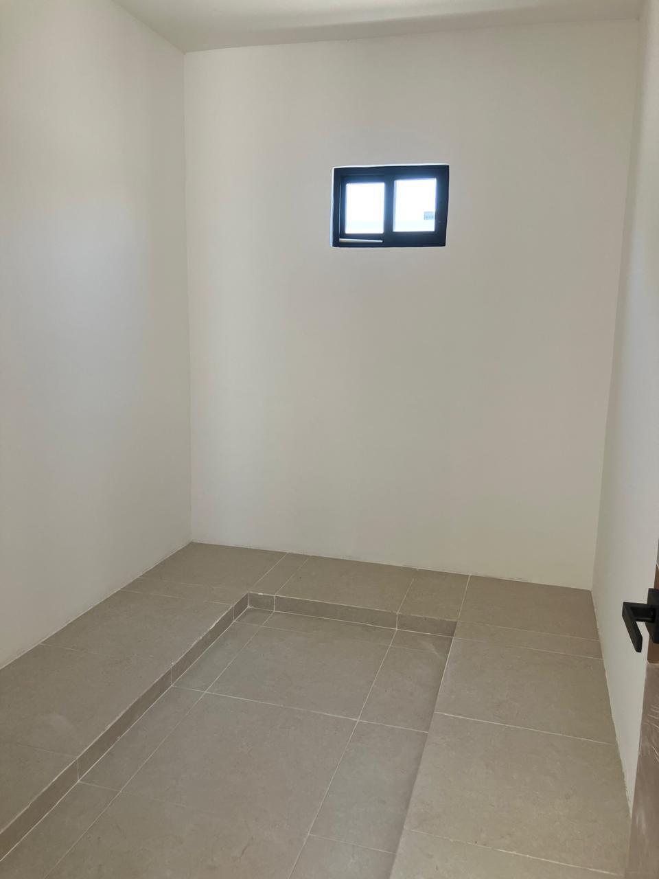 8 de 18: Closet Vestidor Habitación Principal