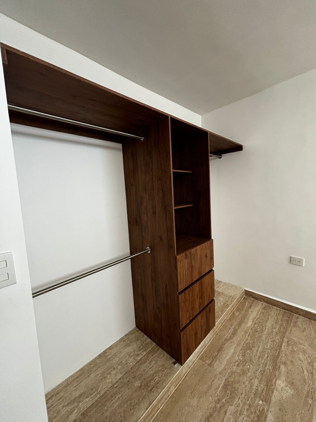 4 de 15: Closet