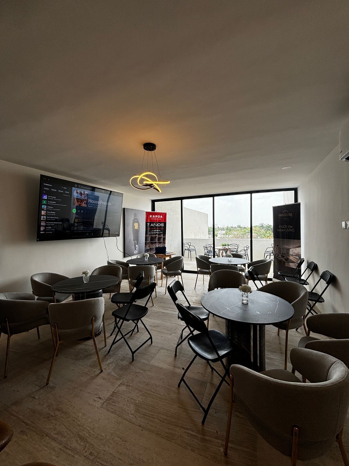 15 de 21: Sport Bar