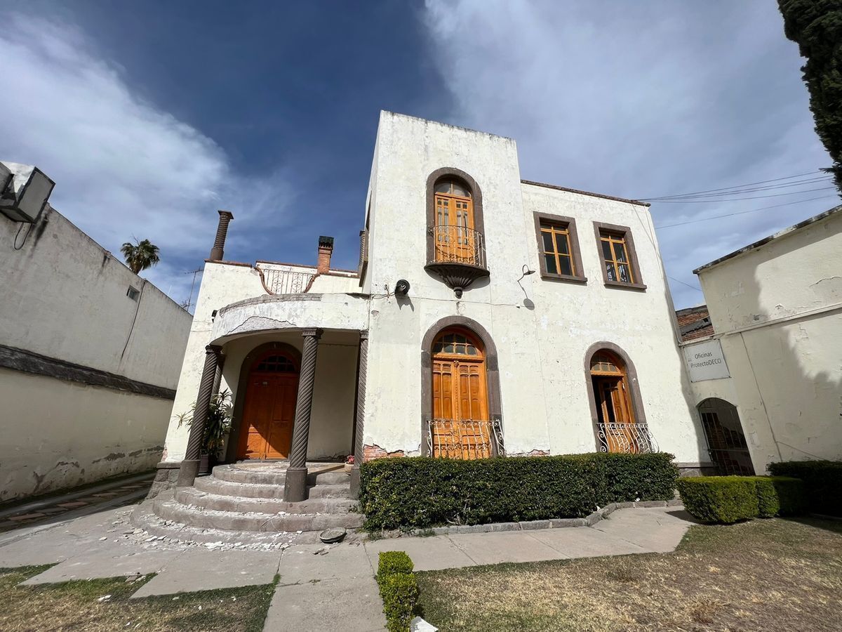 https://assets.easybroker.com/property_images/3454555/56007097/EB-MG4555.jpg?version=1672706093