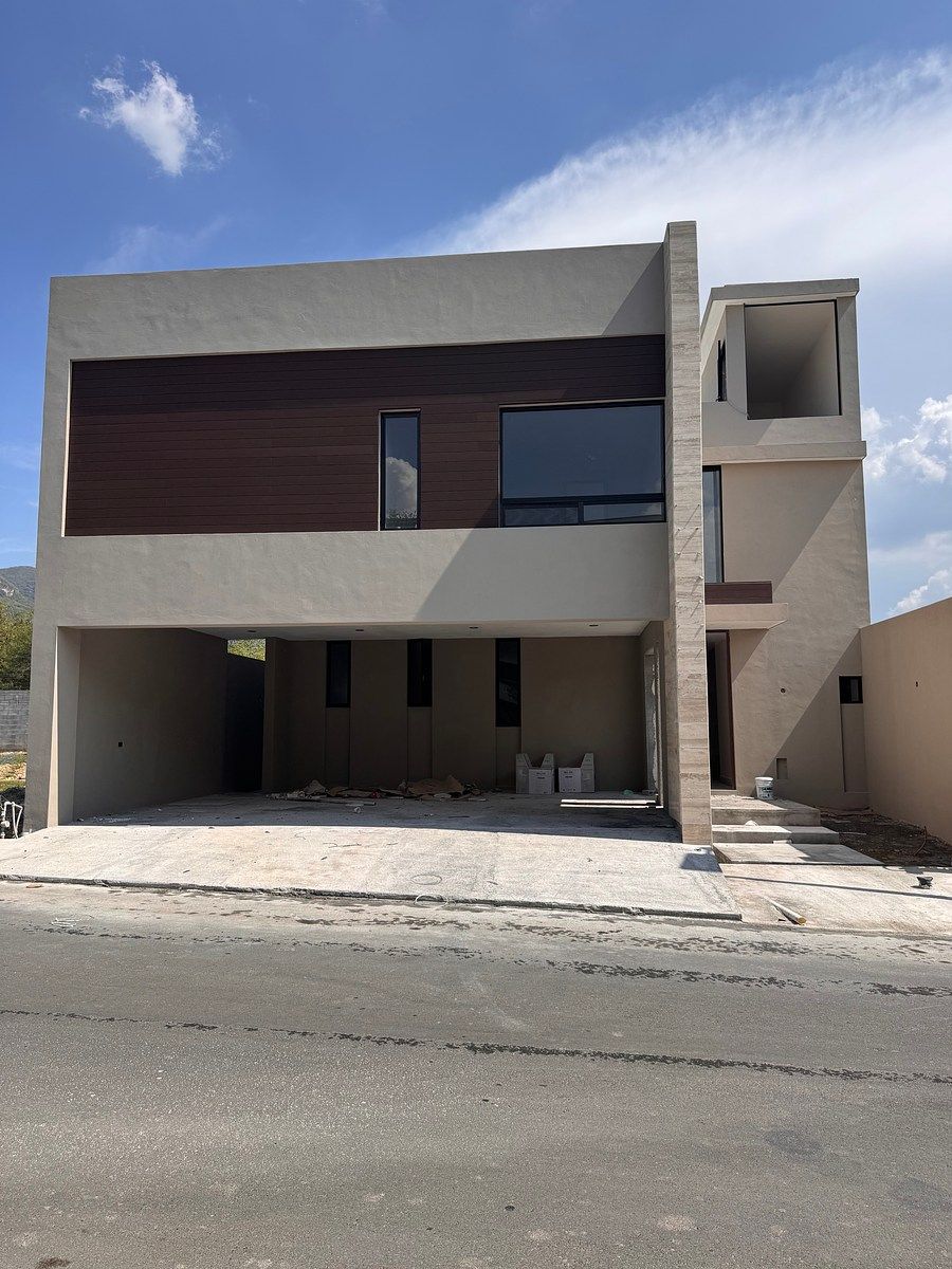 HOUSE FOR SALE IN PRIVADA SIENNA, photo 1 of 18