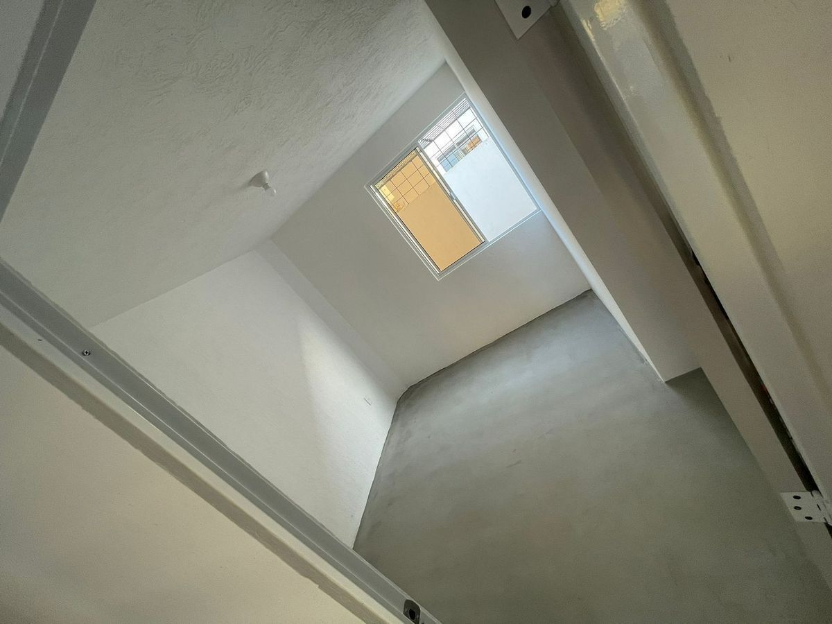 5 de 8: Habitación 1