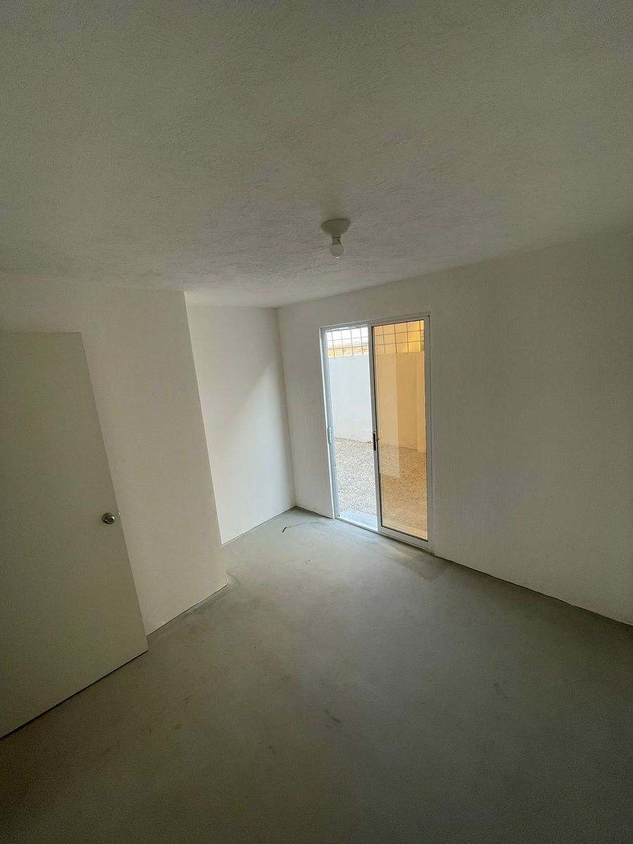 6 de 8: Habitación 2