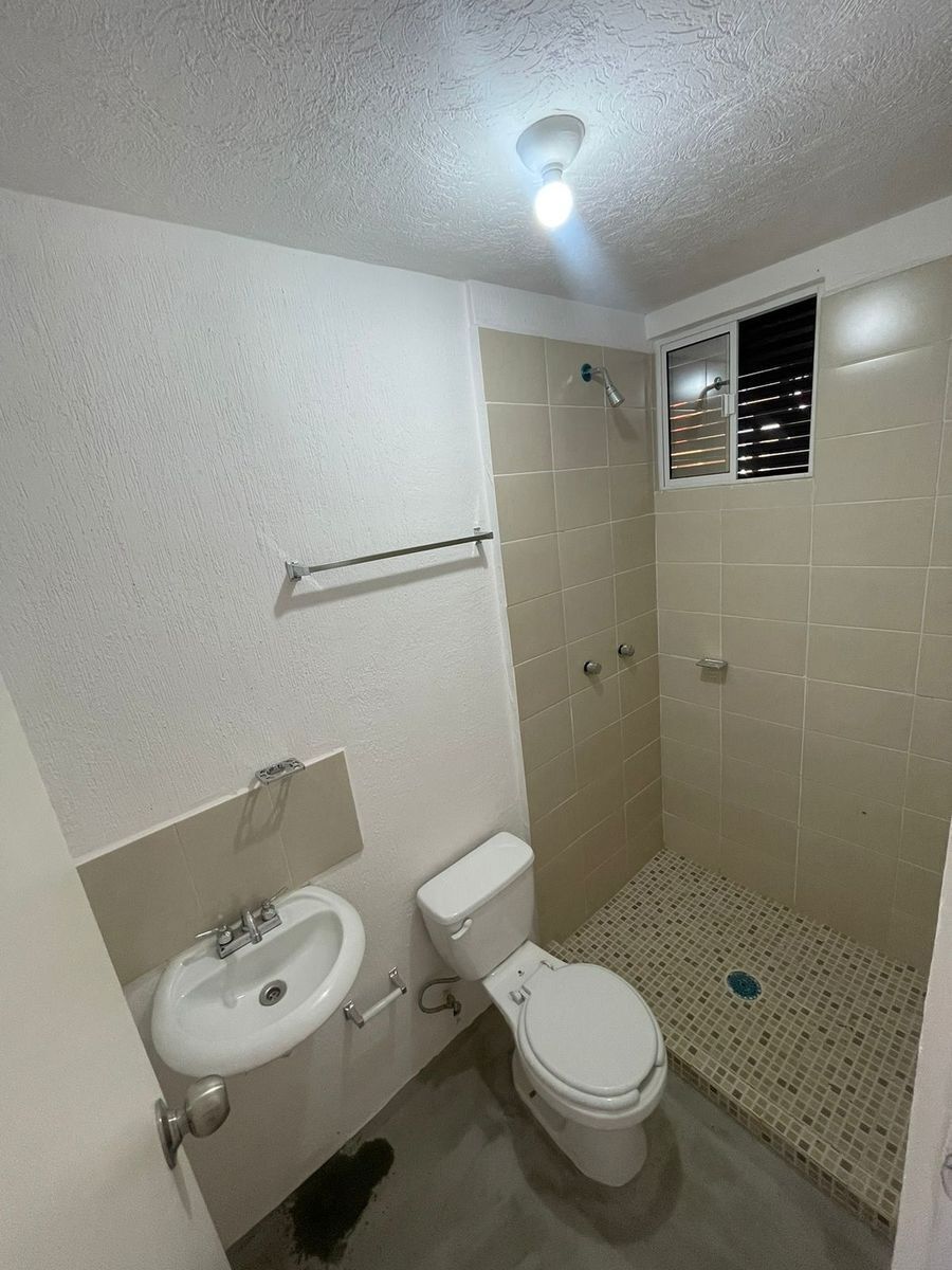 8 de 8: Baño Completo