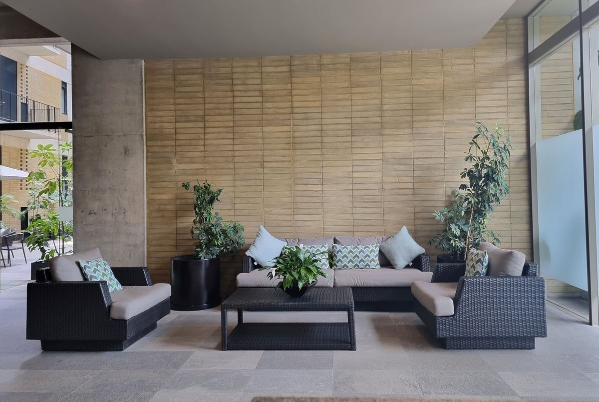 1 de 40: Sala de recepción y visitas del lobby .